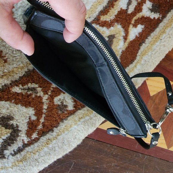 Coach F48091 Ashley Black Signature Zippy Wristlet Wallet - Picture 13 of 14